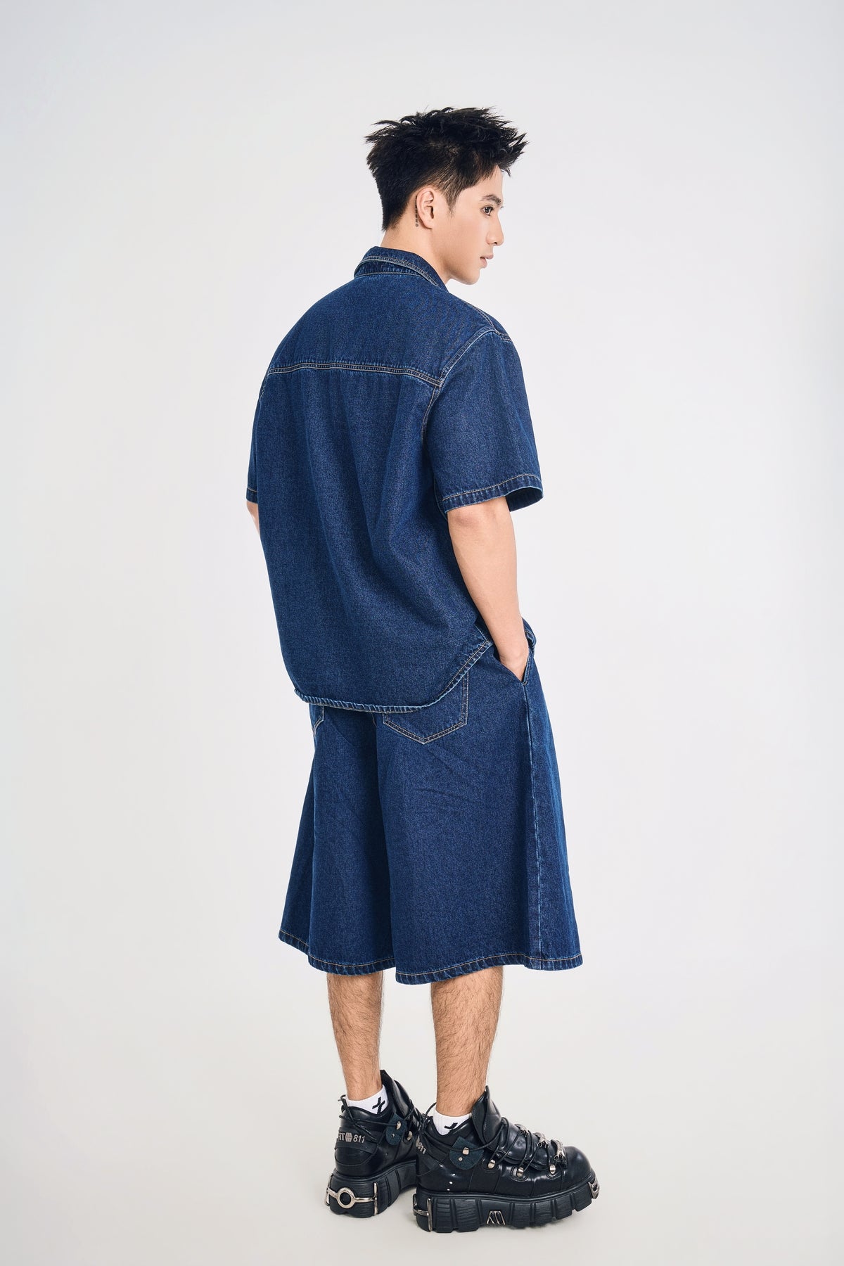 Quần Ngố Jeans Nam Ống Rộng Xếp Ly Y2K