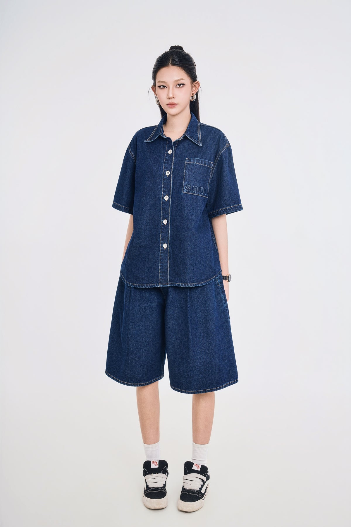 Quần Ngố Jeans Nữ Ống Rộng Xếp Ly