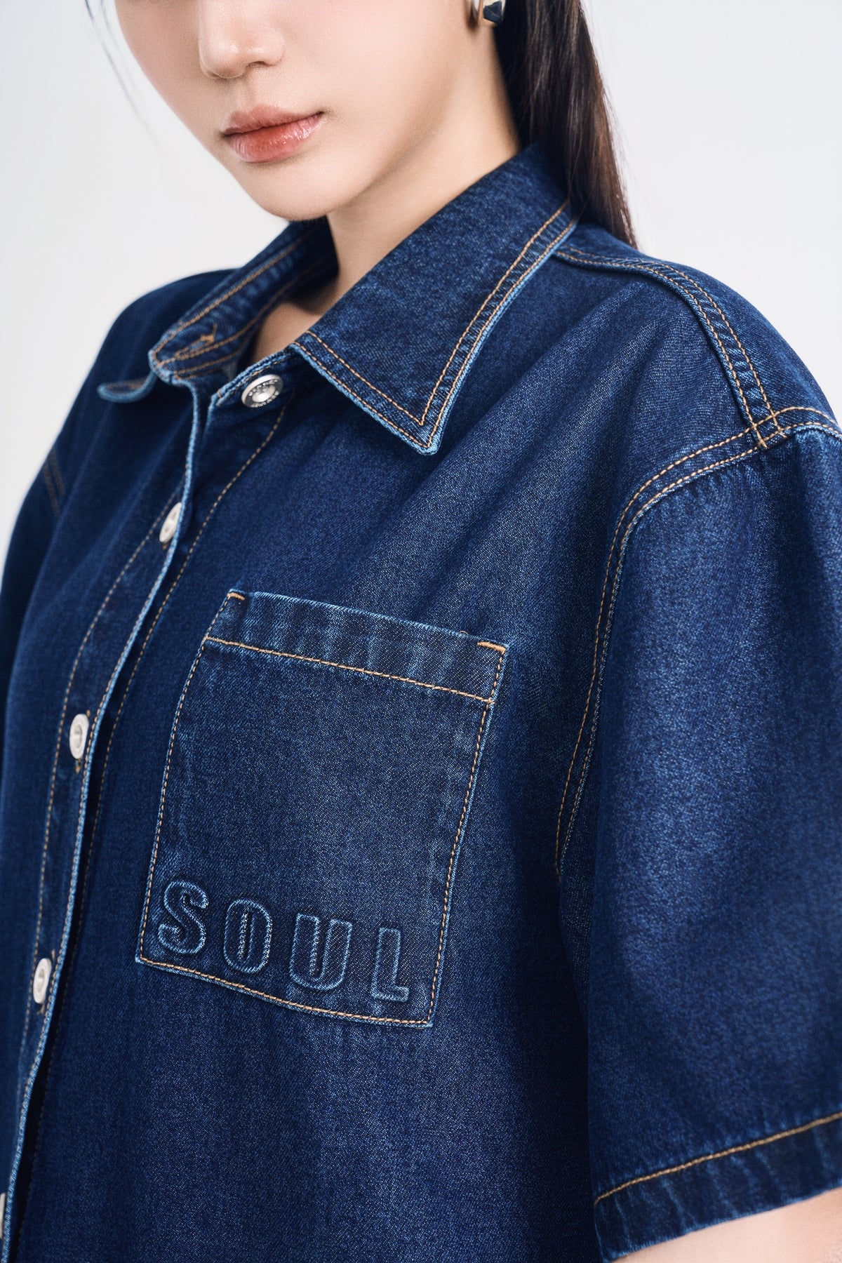 Áo Sơ Mi Denim Nữ Dáng Suông Túi SOUL