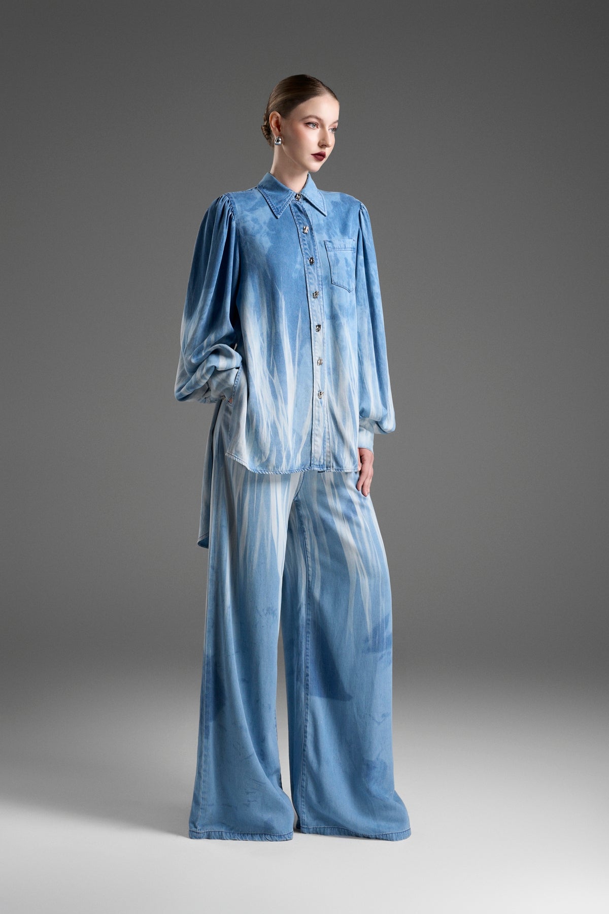 Áo Sơ Mi Denim Nữ Oversize Tay Bồng Hiệu Ứng Xoắn