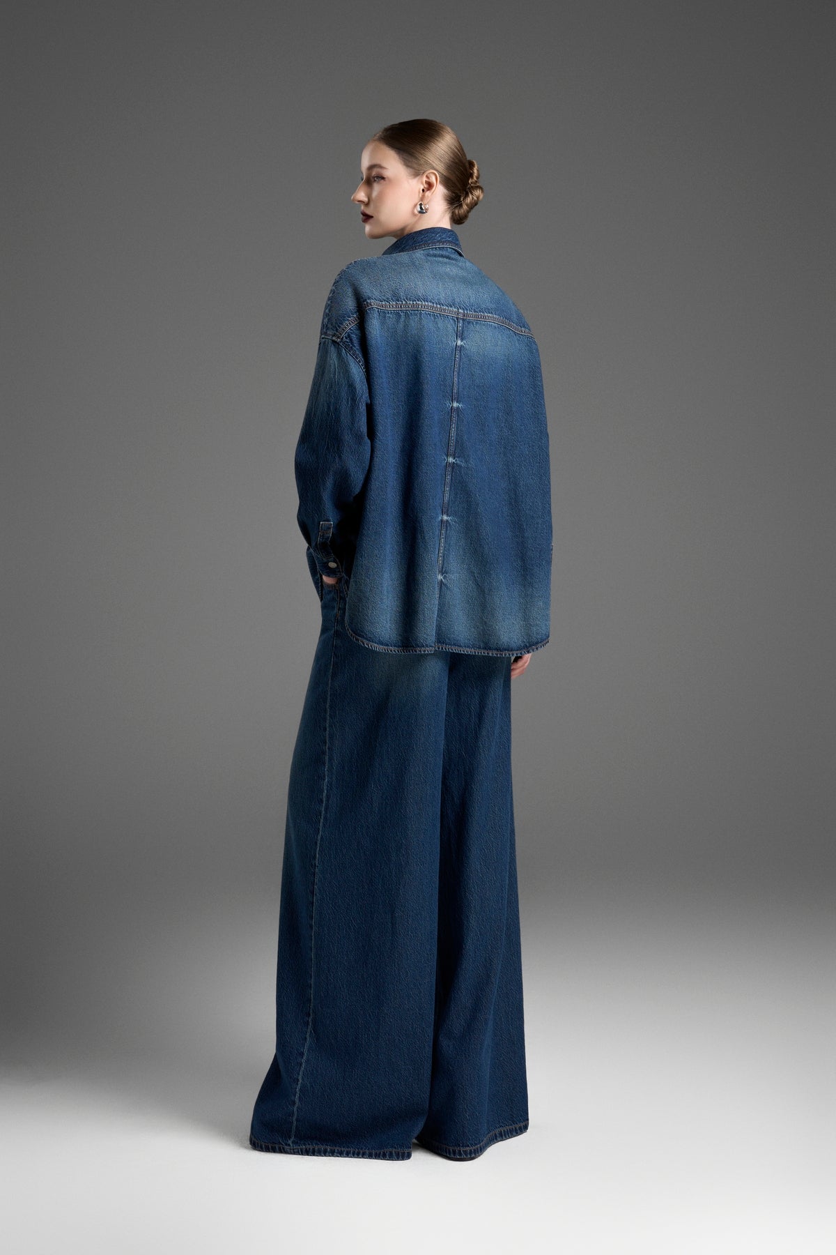 Quần Jeans Nữ Ống Rộng Xanh Rêu