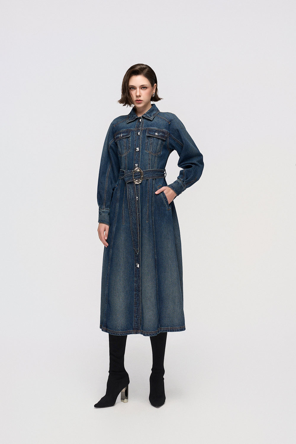 Đầm Denim Nữ Dáng Sơ Mi Tay Raglan Chân Váy Xếp Ly