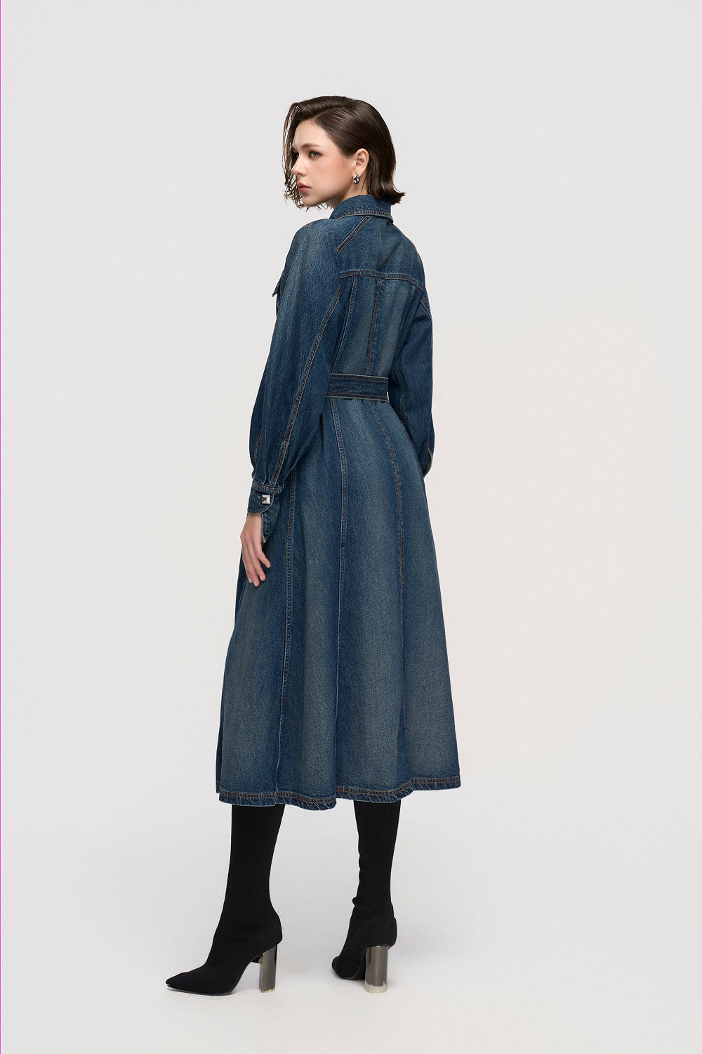 Đầm Denim Nữ Dáng Sơ Mi Tay Raglan Chân Váy Xếp Ly