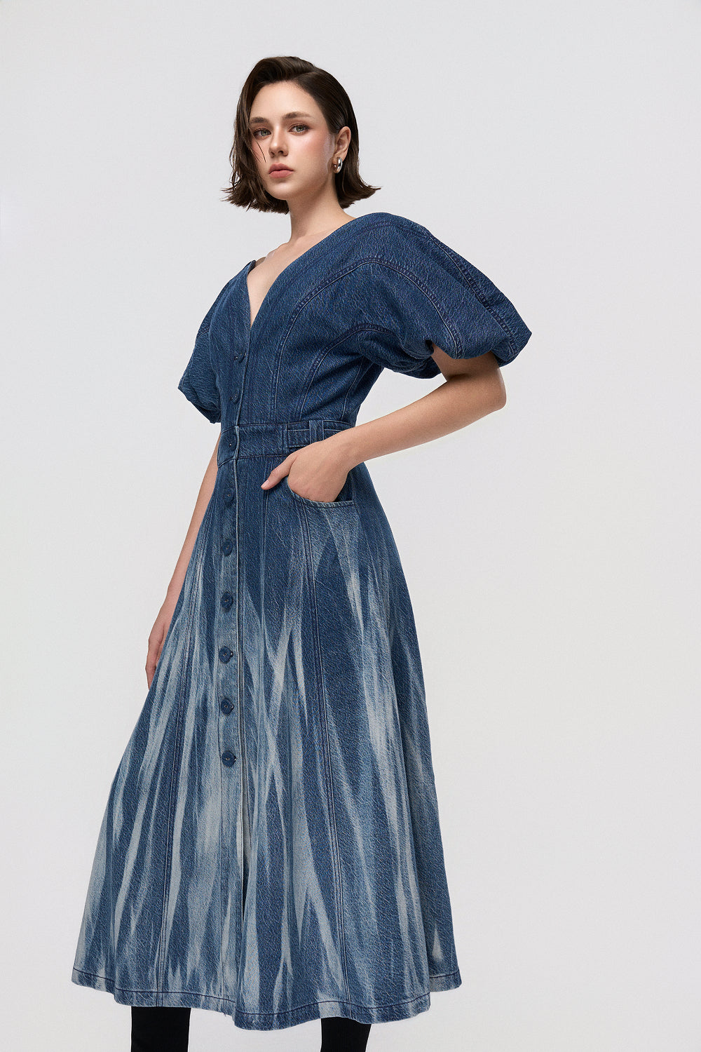 Đầm Denim Nữ Dáng Chữ A Tay Bồng Hiệu Ứng Giặt Dọc