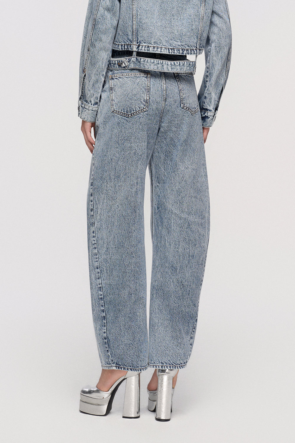 Quần Jeans Nữ Ống Rộng Hiệu Ứng Giặt Mài