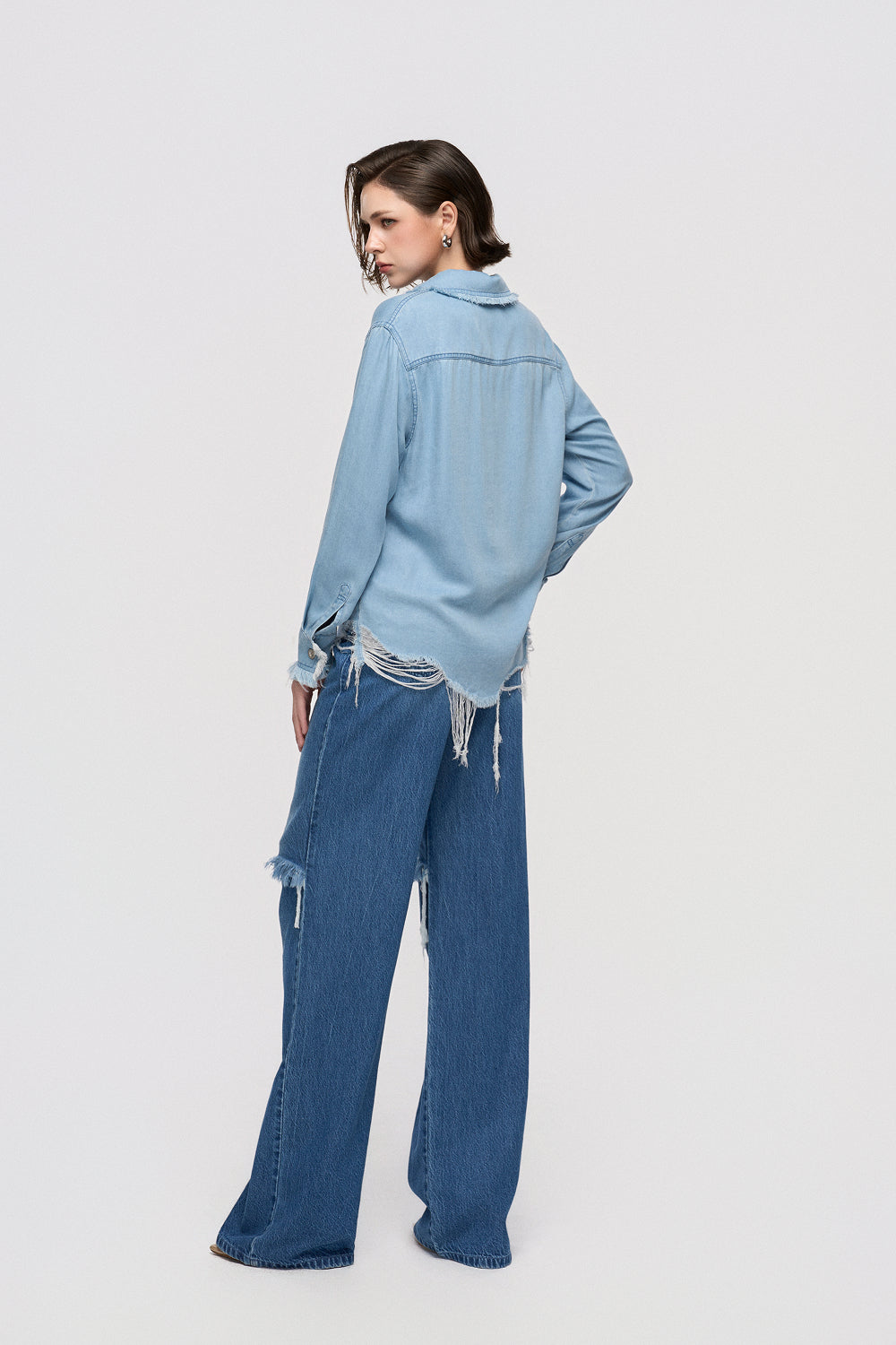 Áo Sơ Mi Denim Nữ Gấu Tua Rua Giặt Enzyme